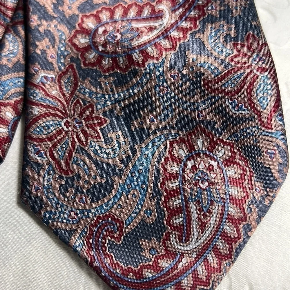 👨🏻‍💼The mens store tie